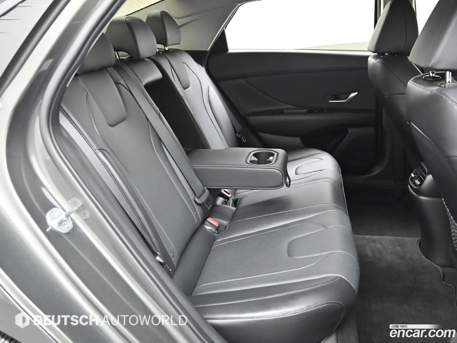 Hyundai Elantra 2021 — 16