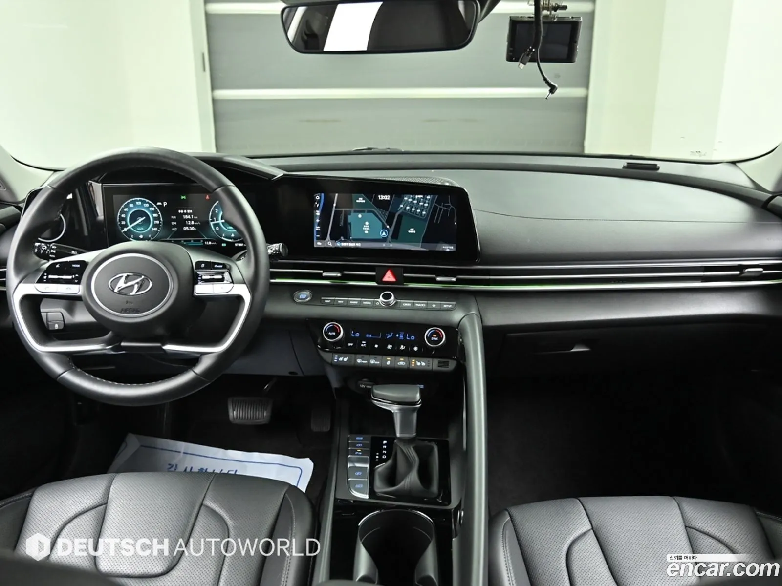 Hyundai Elantra 2021 — 17