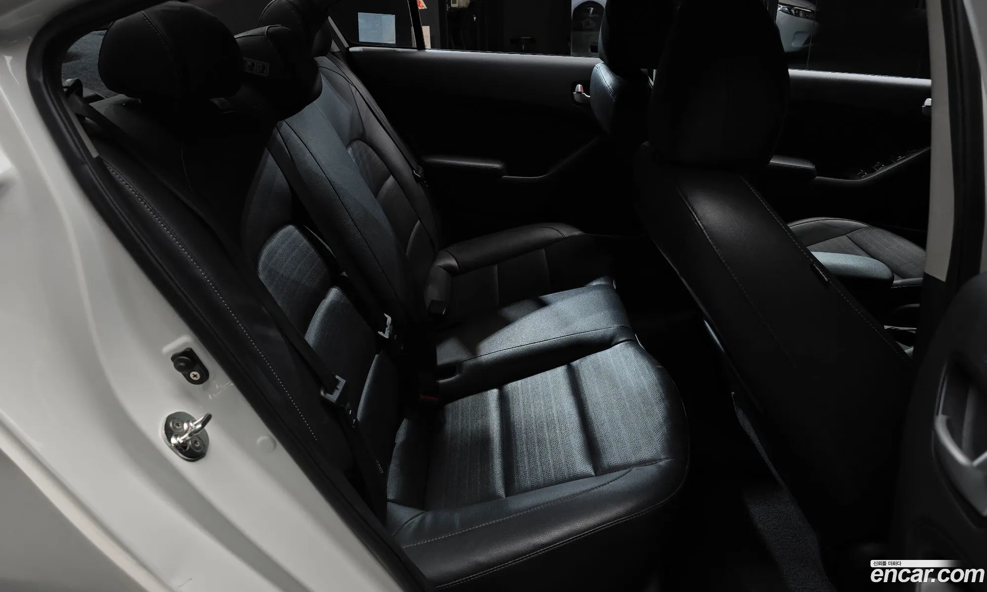 Kia K3 2017 — 7