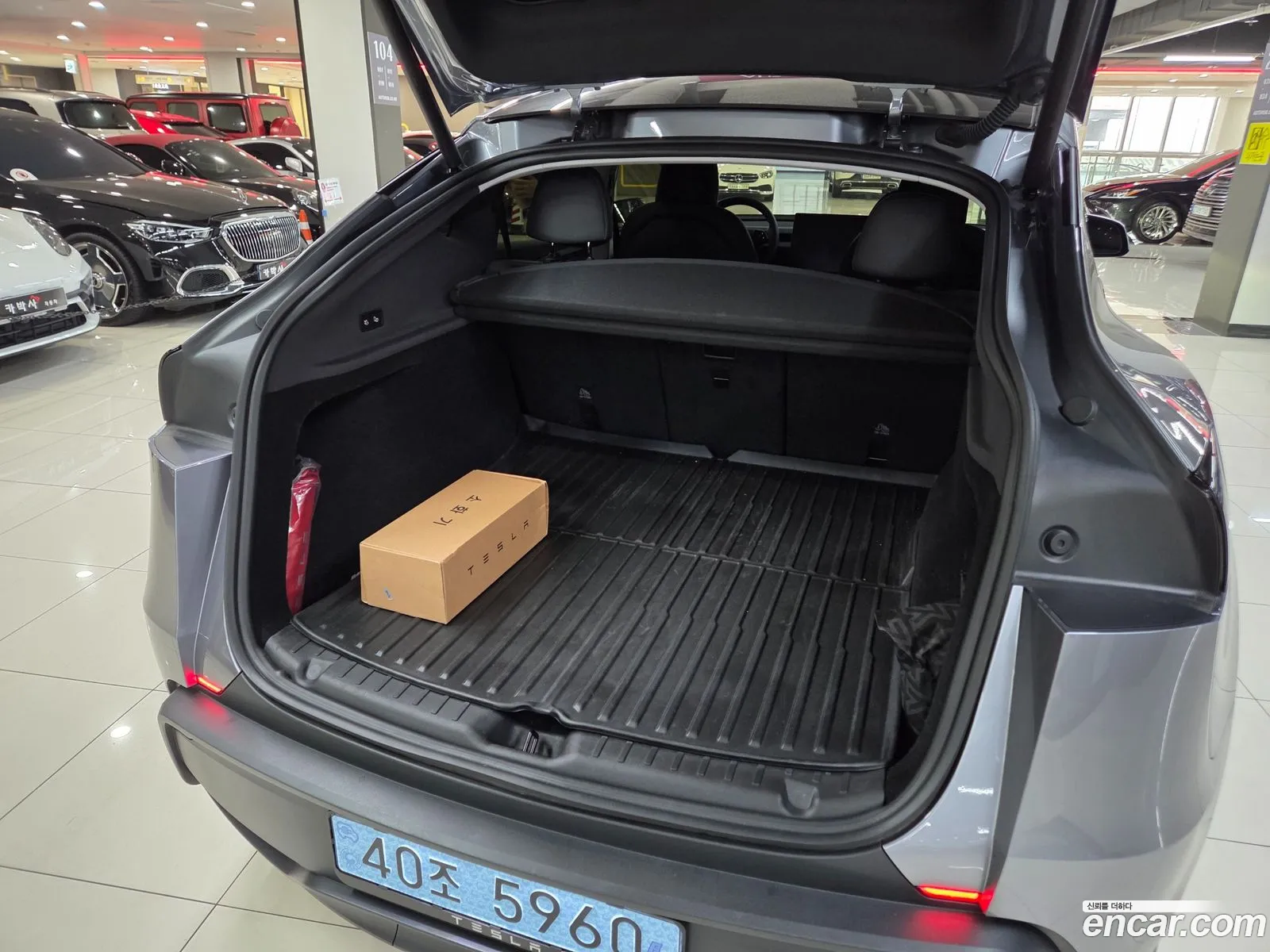 Tesla Model Y 2025 — 15