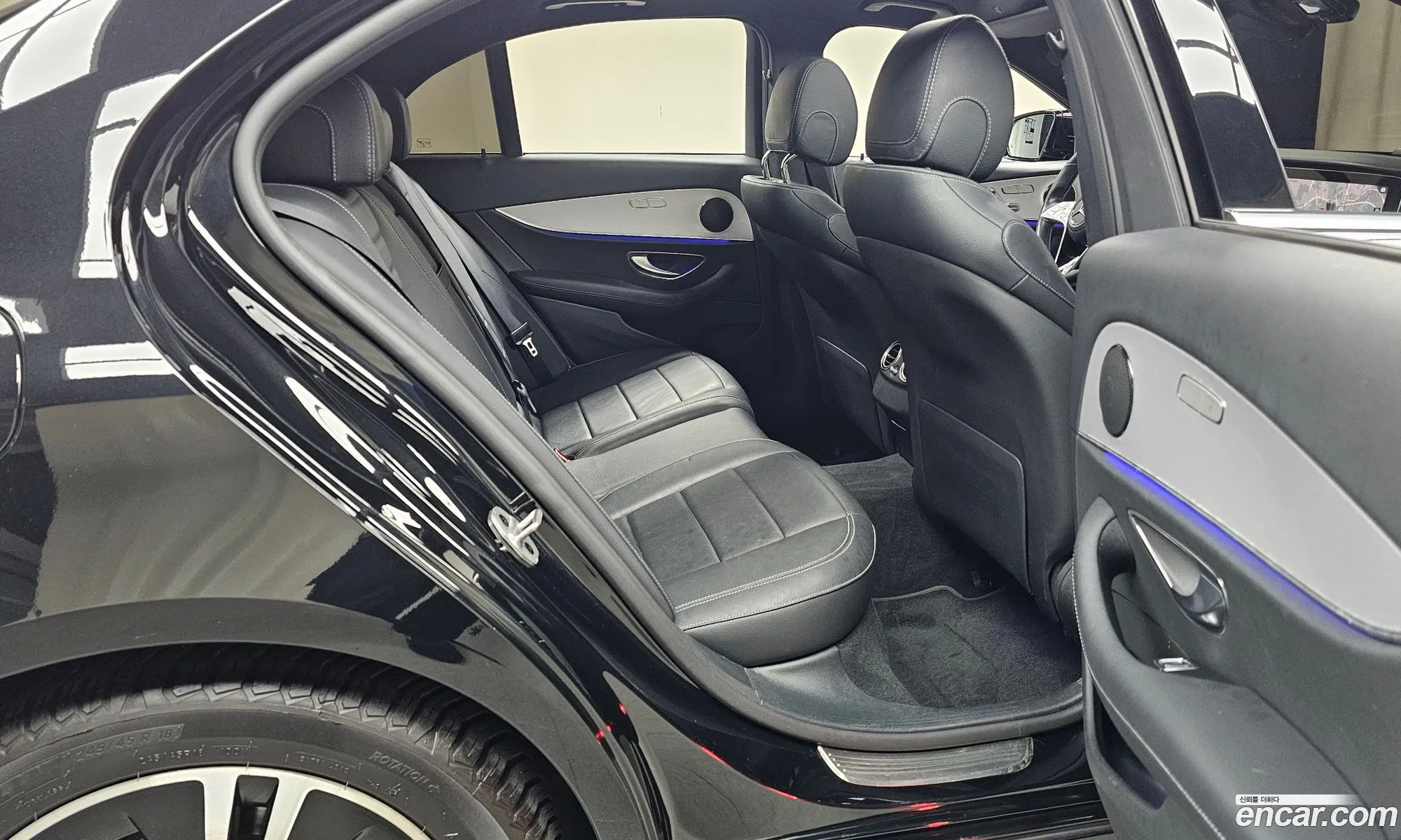 Mercedes-Benz E-Class W213 2021 — 19