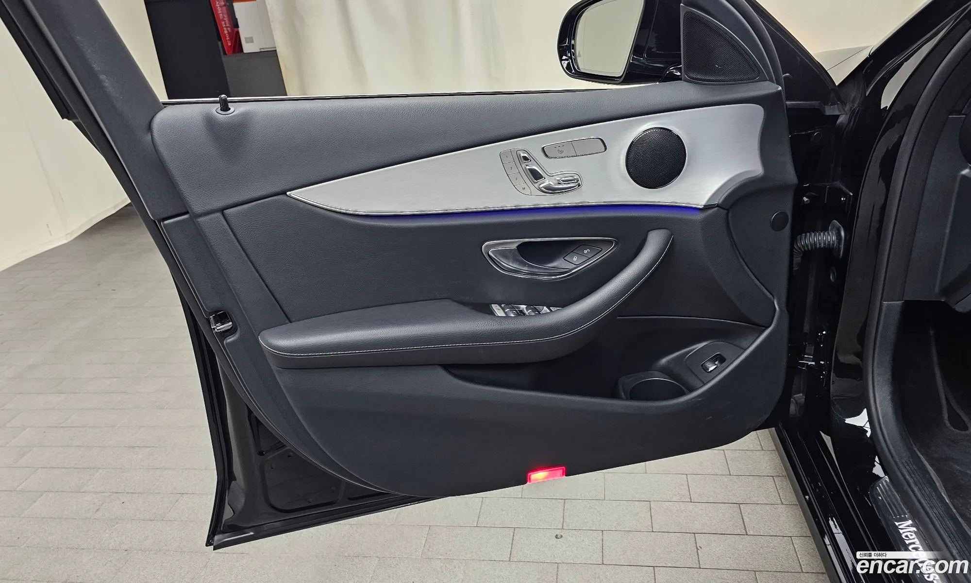 Mercedes-Benz E-Class W213 2021 — 27