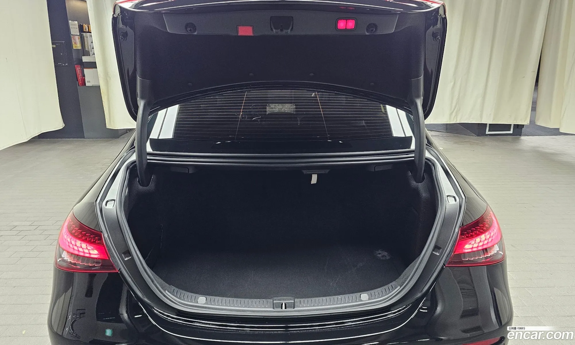 Mercedes-Benz E-Class W213 2021 — 26