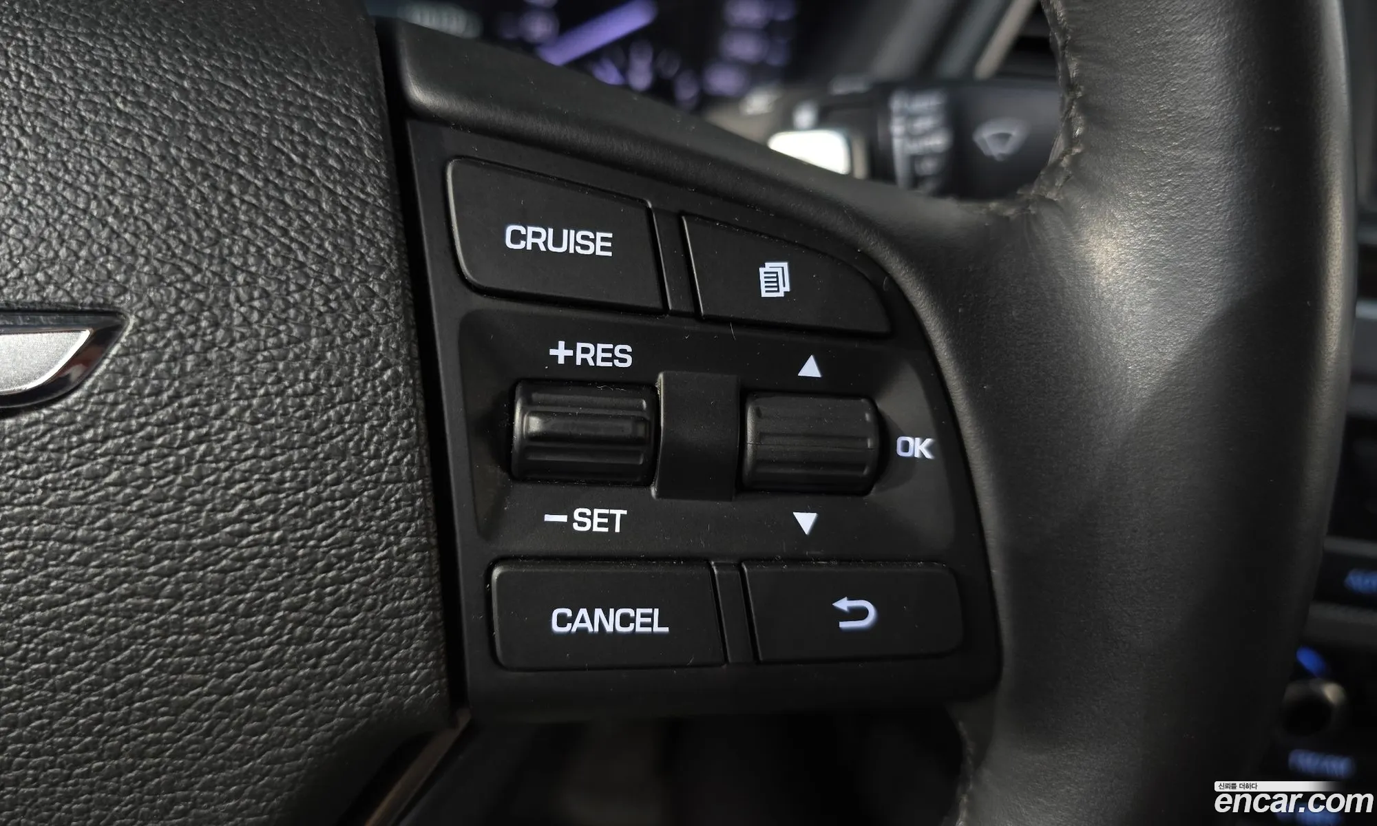 Genesis G80 2017 KMHGL41DDJU259845 — 15