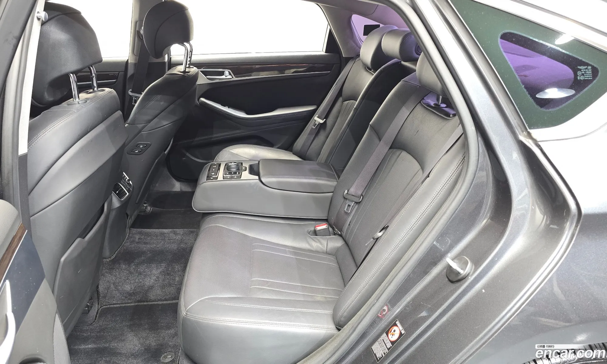 Genesis G80 2017 KMHGL41DDJU259845 — 6