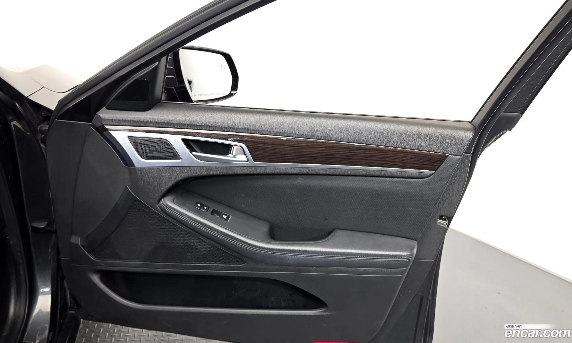 Genesis G80 2017 KMHGL41DDJU259845 — 27