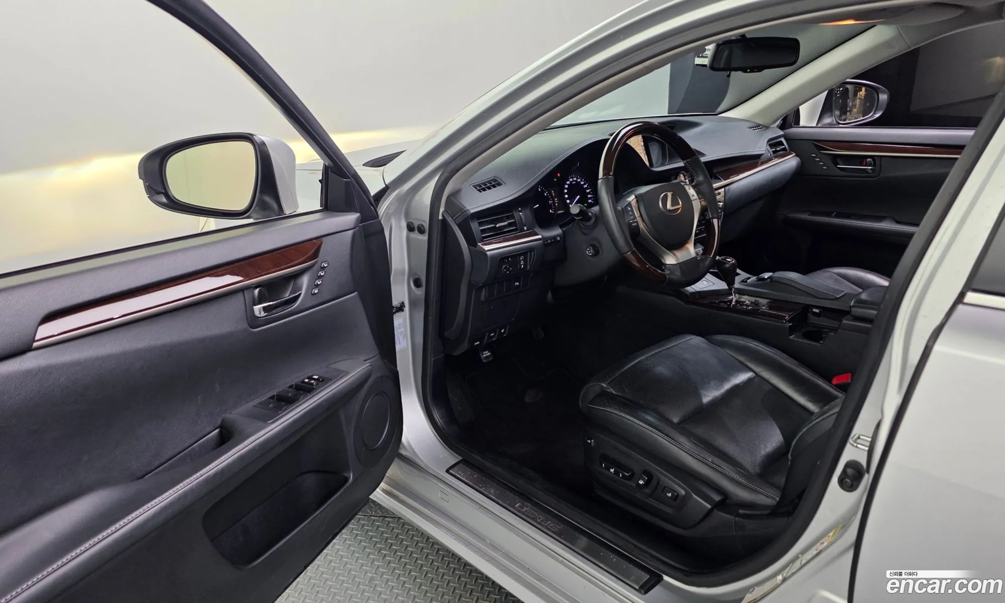 Lexus ES350 2013 — 3