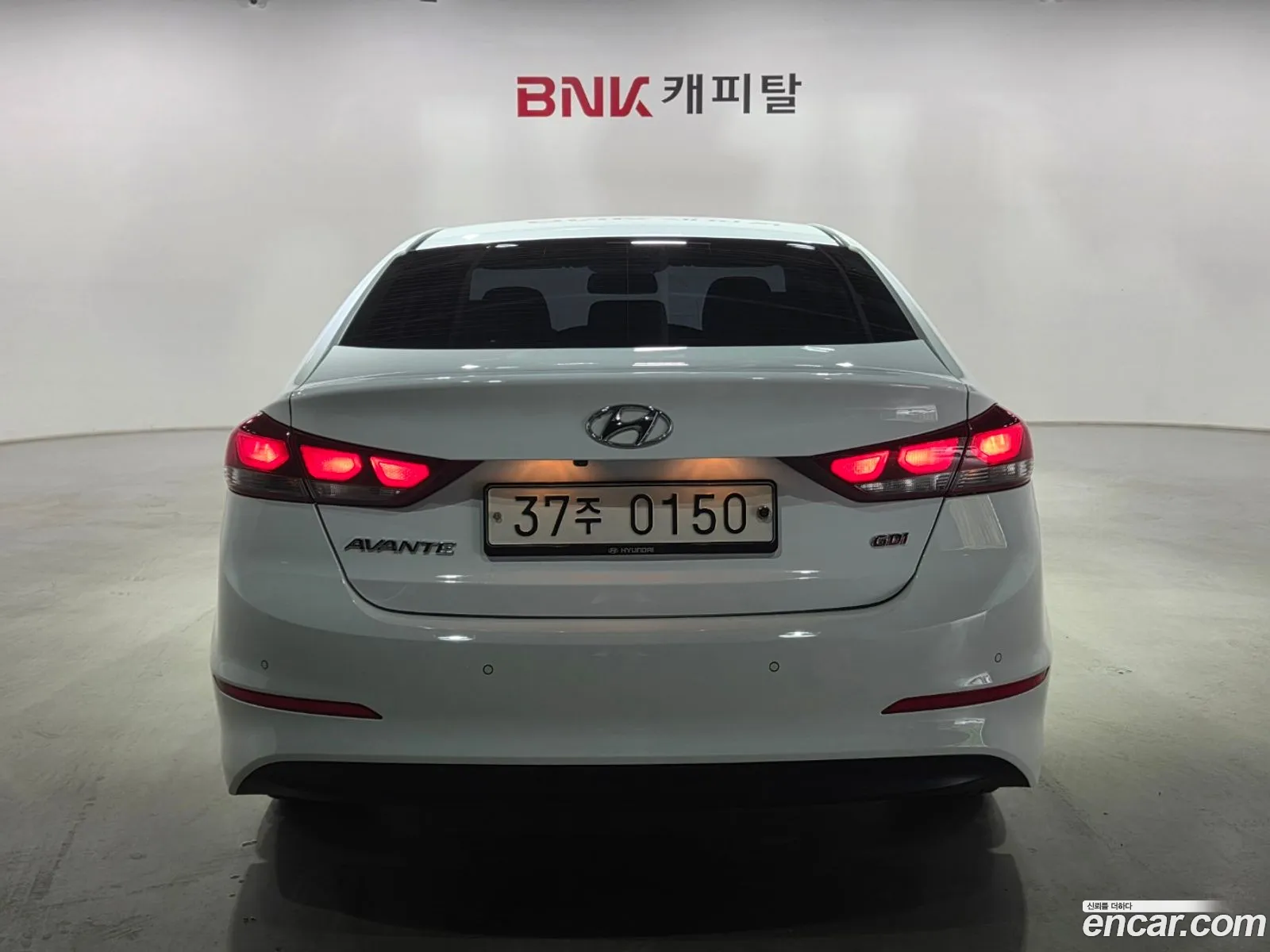 Hyundai Elantra AD 2016 — 3