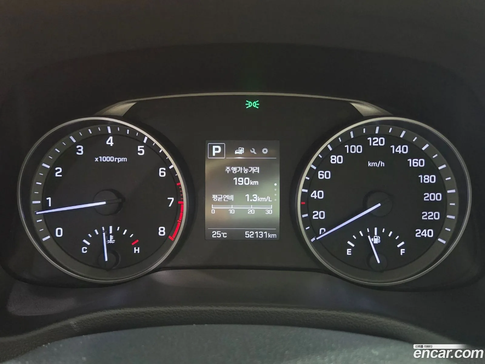 Hyundai Elantra AD 2016 — 15