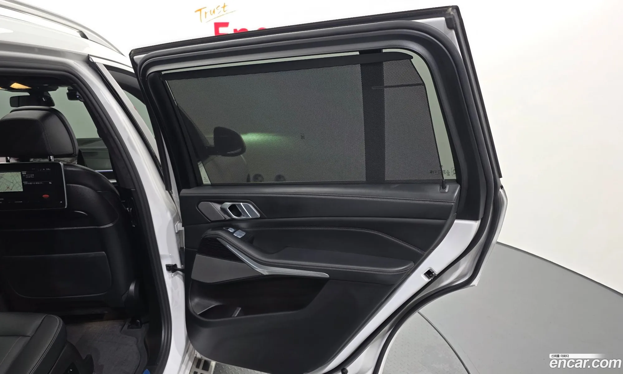 BMW X7 2021 — 11