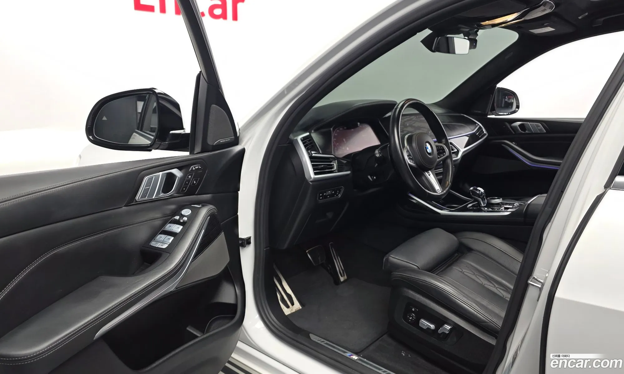 BMW X7 2021 — 29