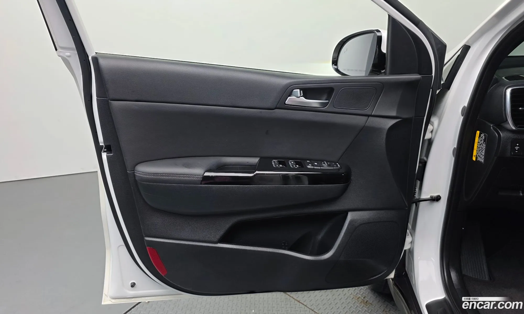 Kia Sportage the Bold 2019 KNAPP81ABKK661389 — 24
