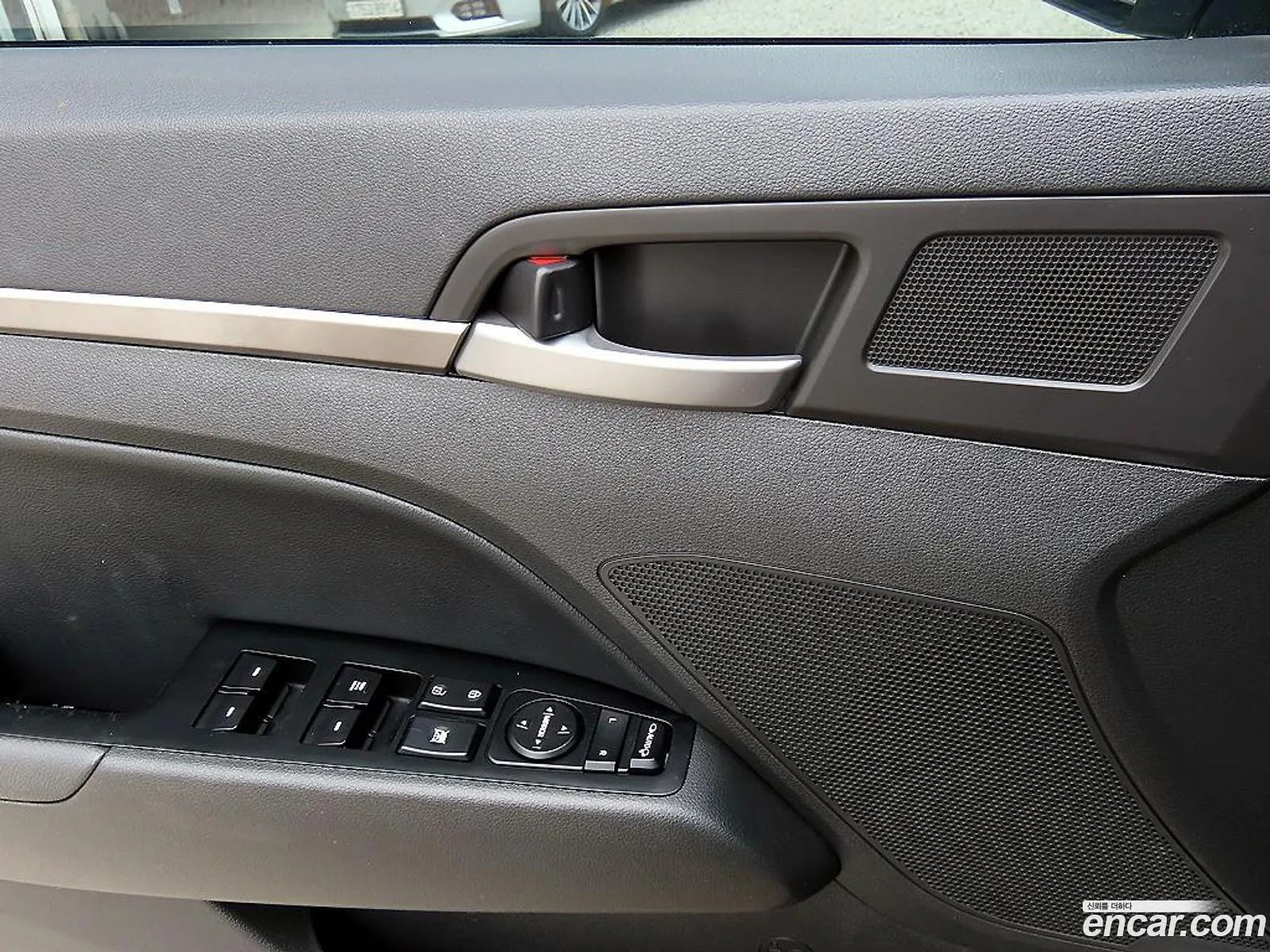 Hyundai Elantra AD 2016 — 7