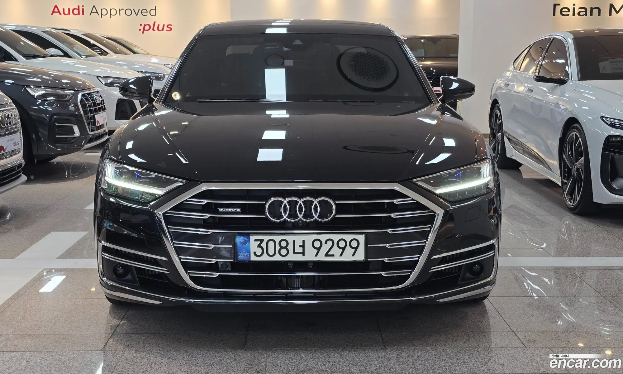 Audi A8 2021 — 8