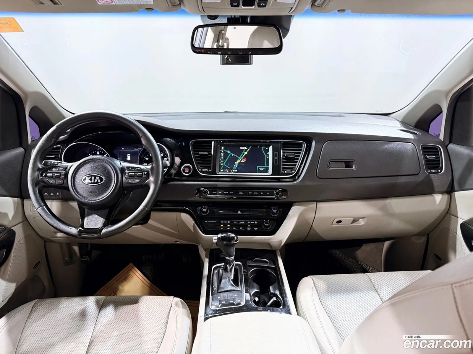 Kia Carnival 2015 — 14