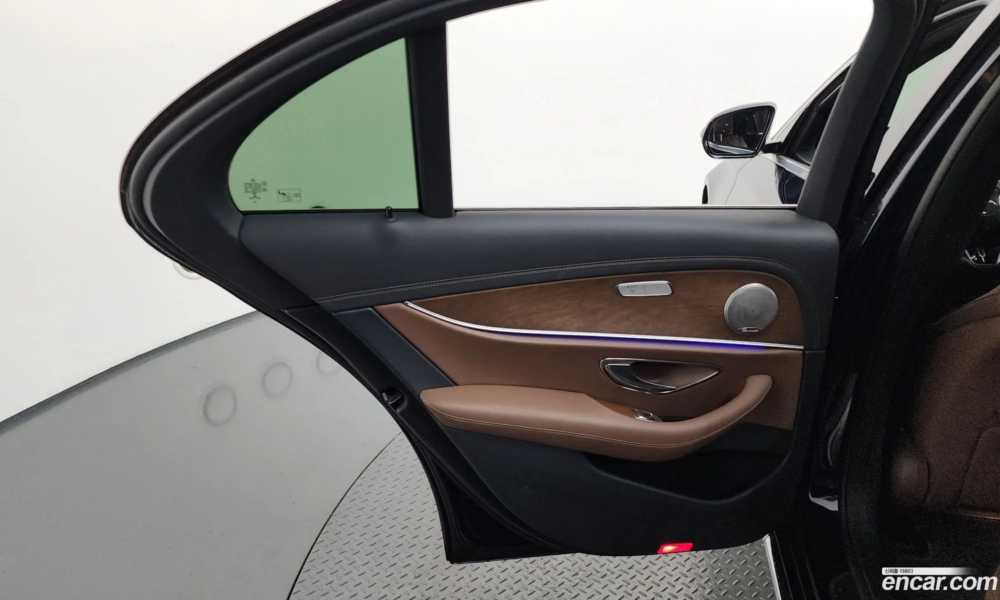 Mercedes-Benz E-Class W213 2021 — 11