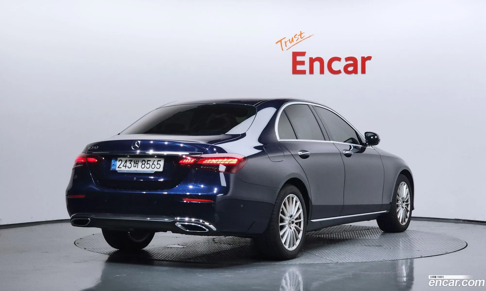 Mercedes-Benz E-Class W213 2021 — 22