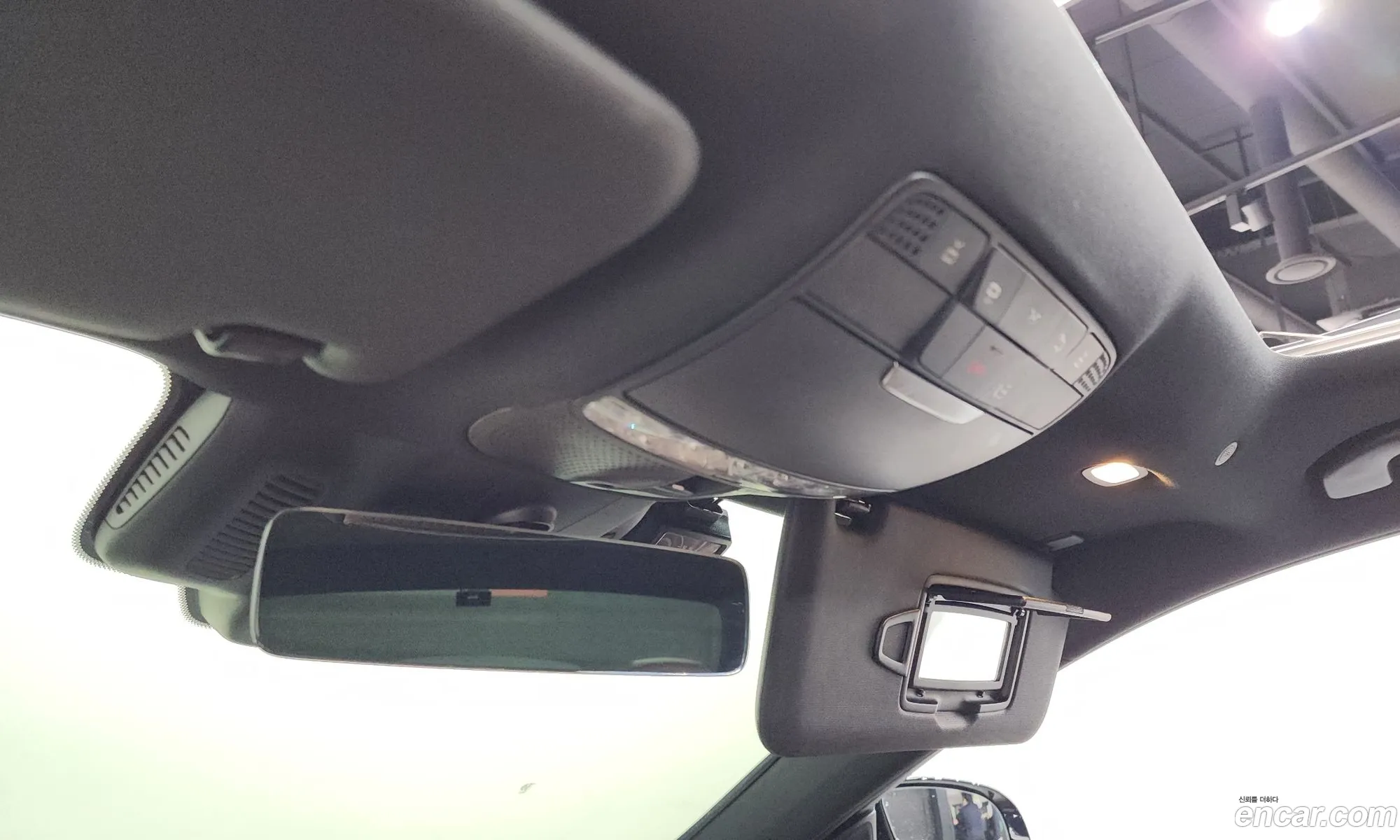 Mercedes-Benz E-Class W213 2021 — 33