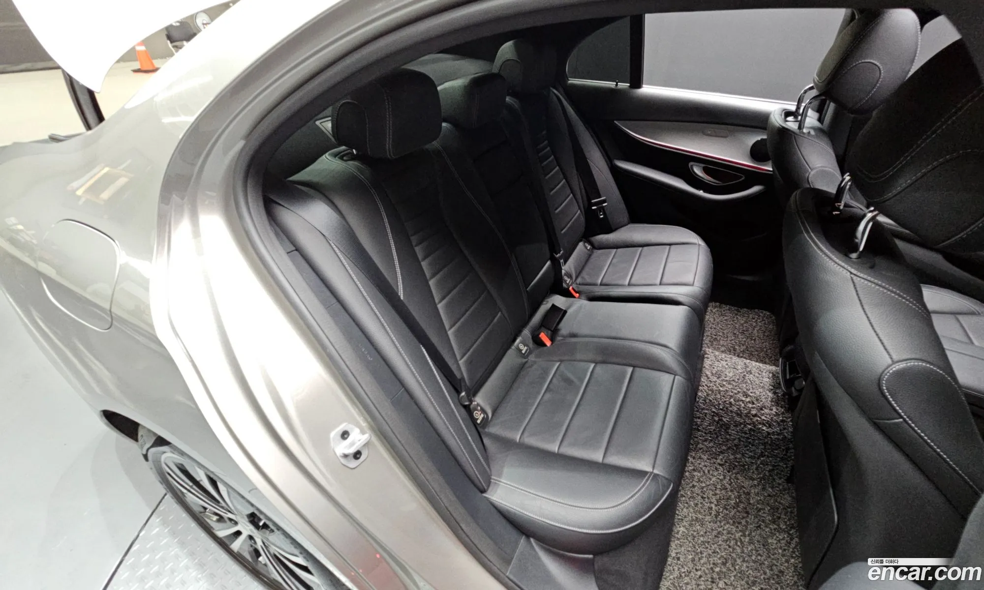 Mercedes-Benz E-Class W213 2020 — 10