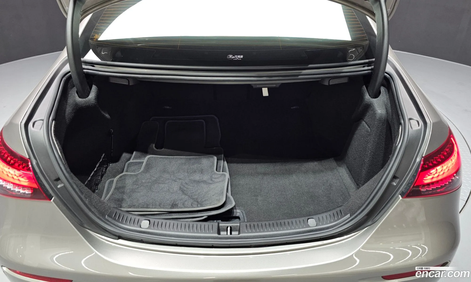Mercedes-Benz E-Class W213 2020 — 2