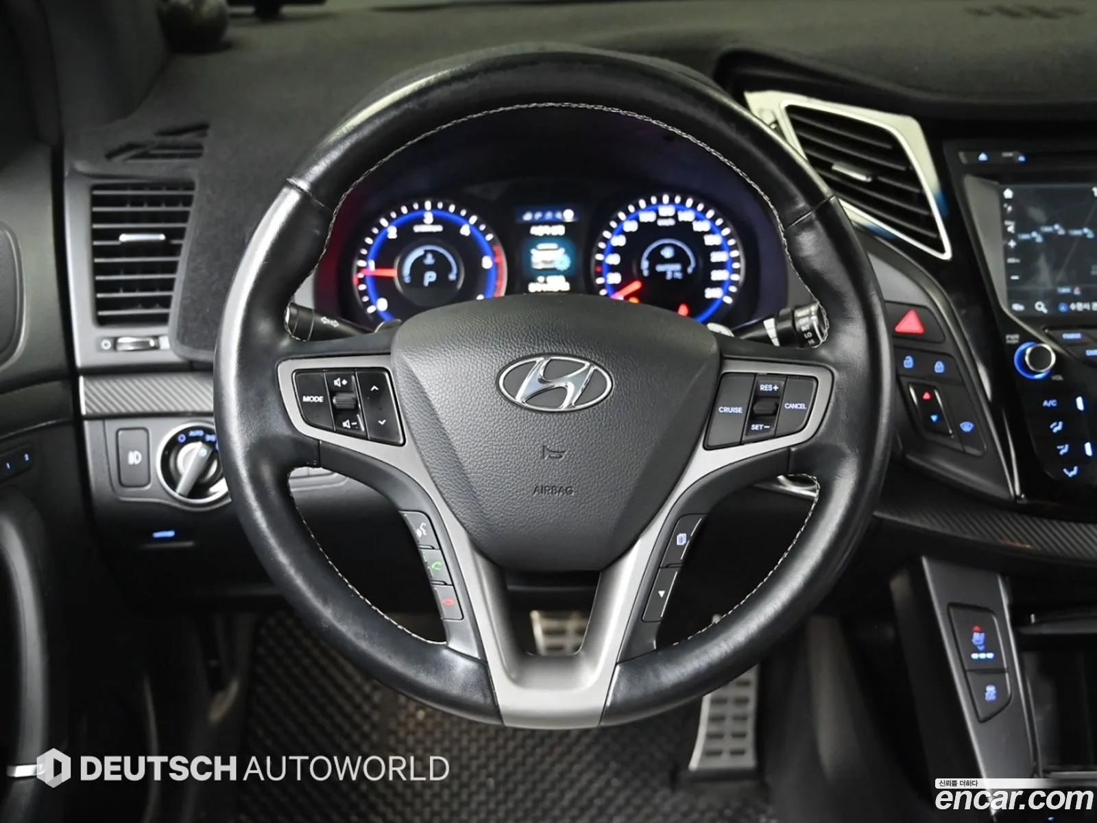 Hyundai i40 Saloon 2016 — 19