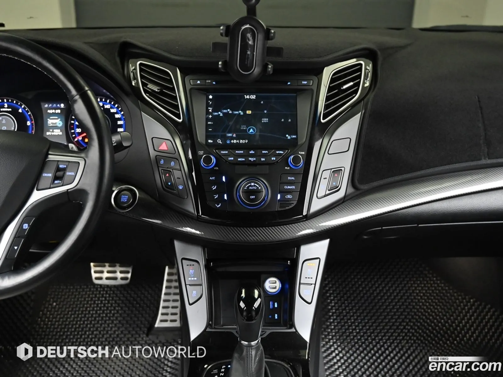 Hyundai i40 Saloon 2016 — 17