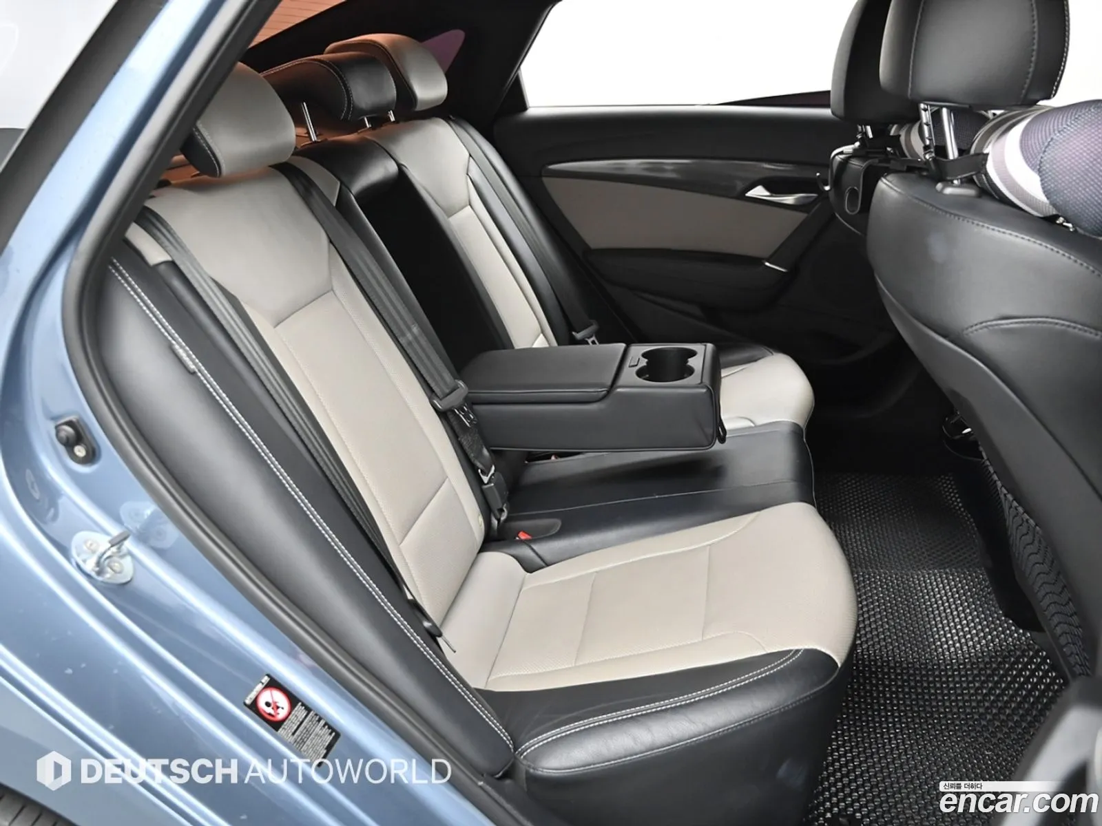 Hyundai i40 Saloon 2016 — 9