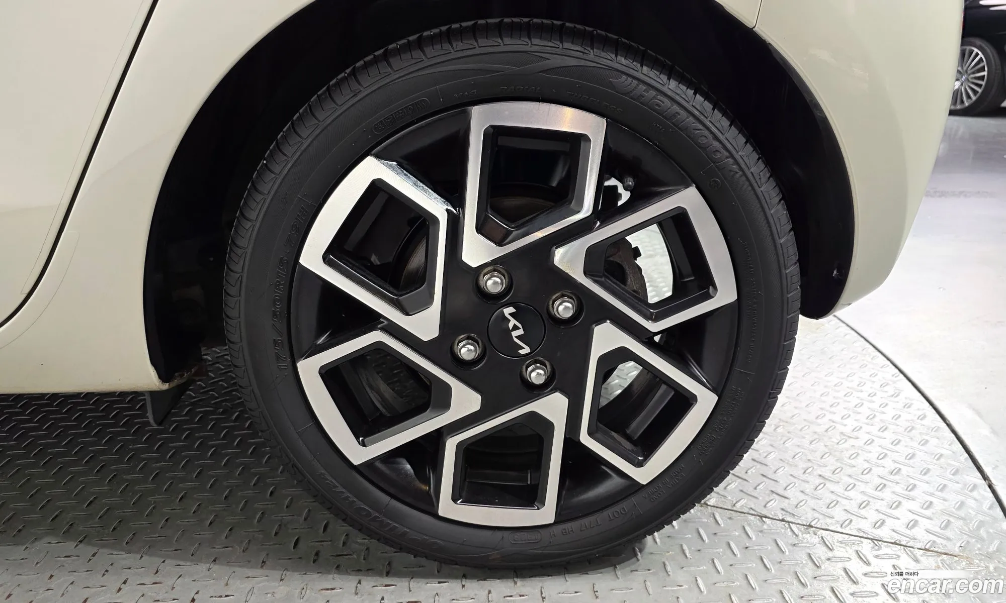 Kia Kia Ray 2024 KNACH811BRT383675 — 7