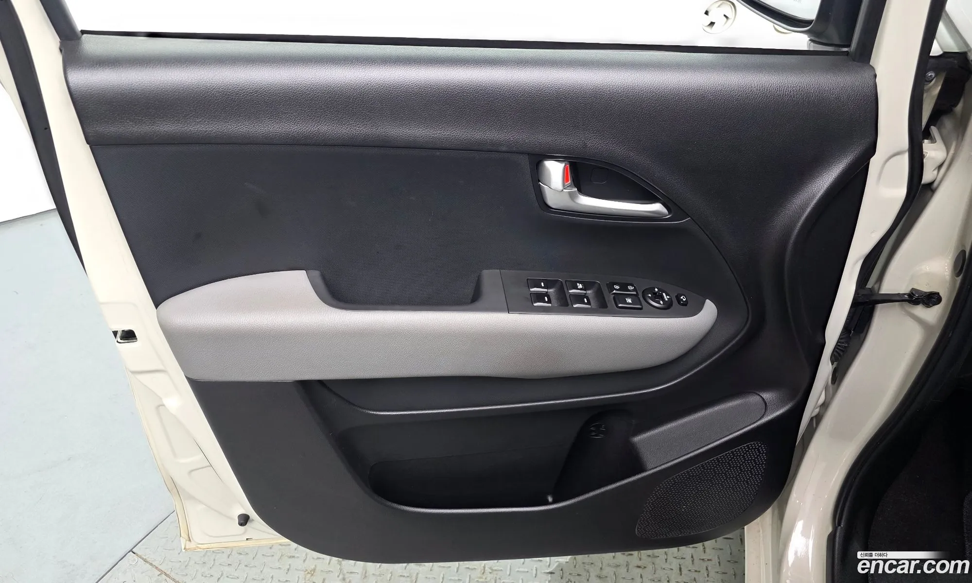 Kia Kia Ray 2024 KNACH811BRT383675 — 23