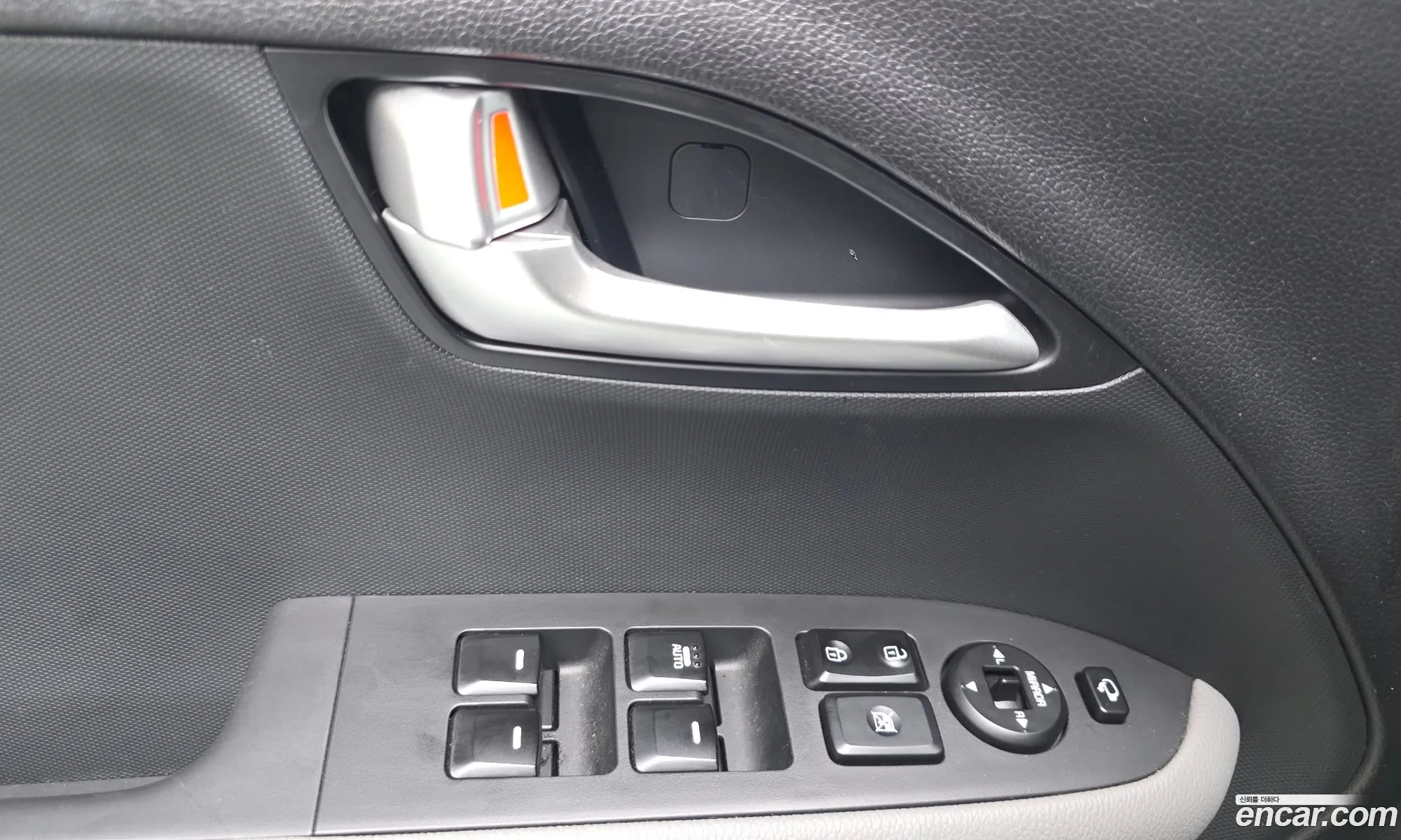 Kia Kia Ray 2024 KNACH811BRT383675 — 16