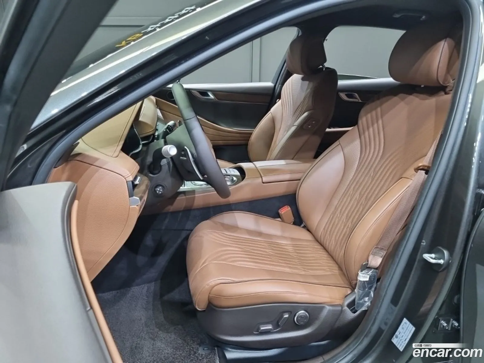Genesis G80 2022 — 10