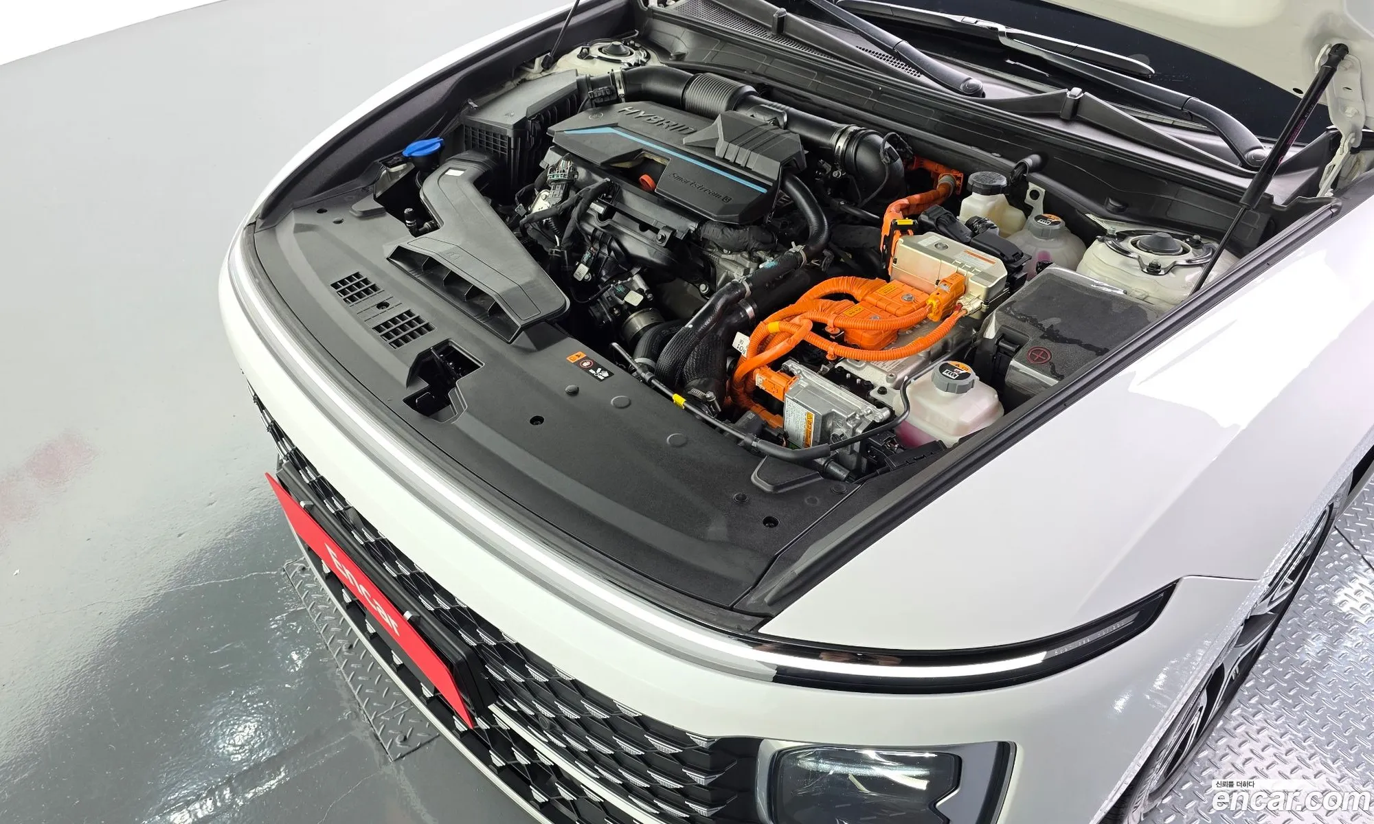 Hyundai Grandeur Hybrid