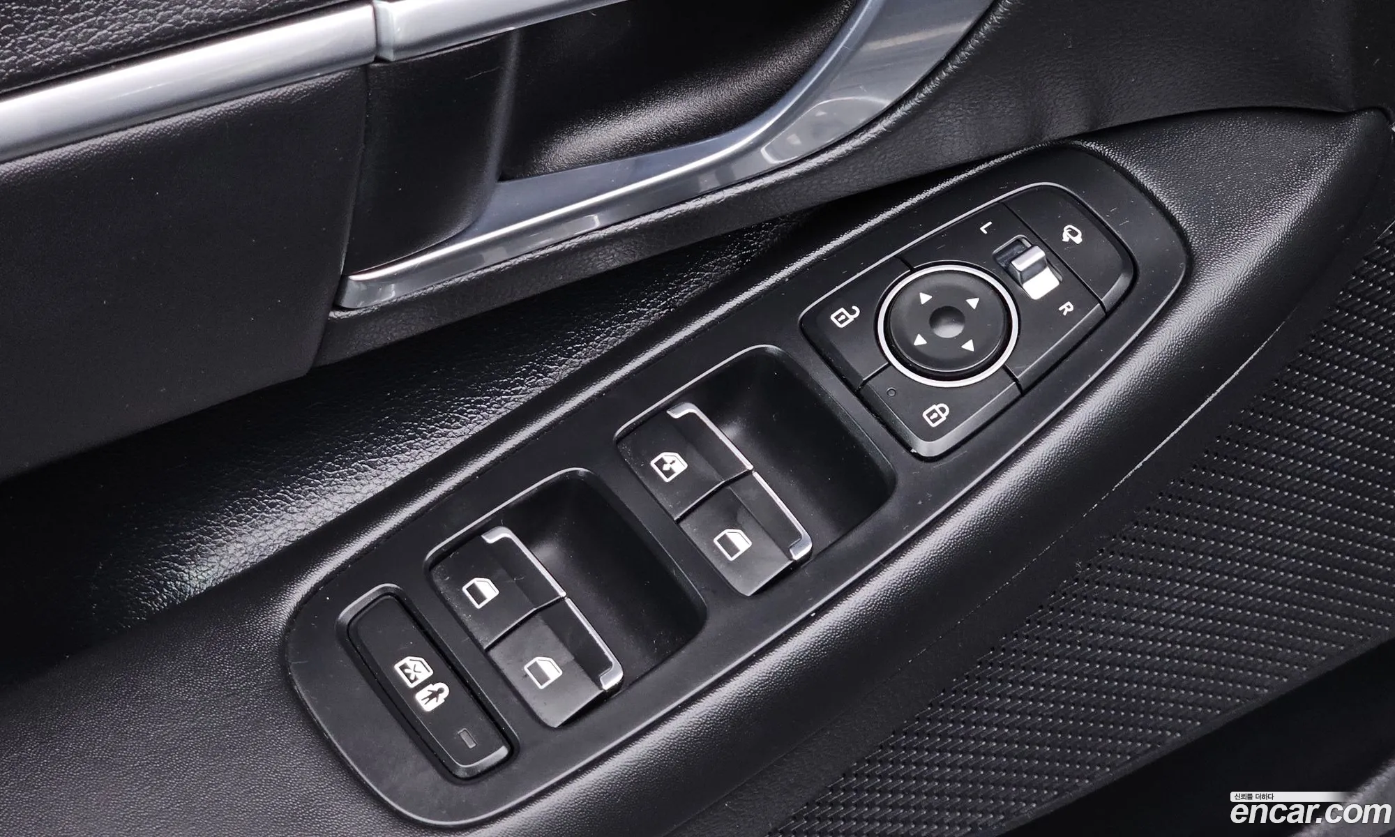 Hyundai Sonata 2019 KMHL141EBLA039191 — 18