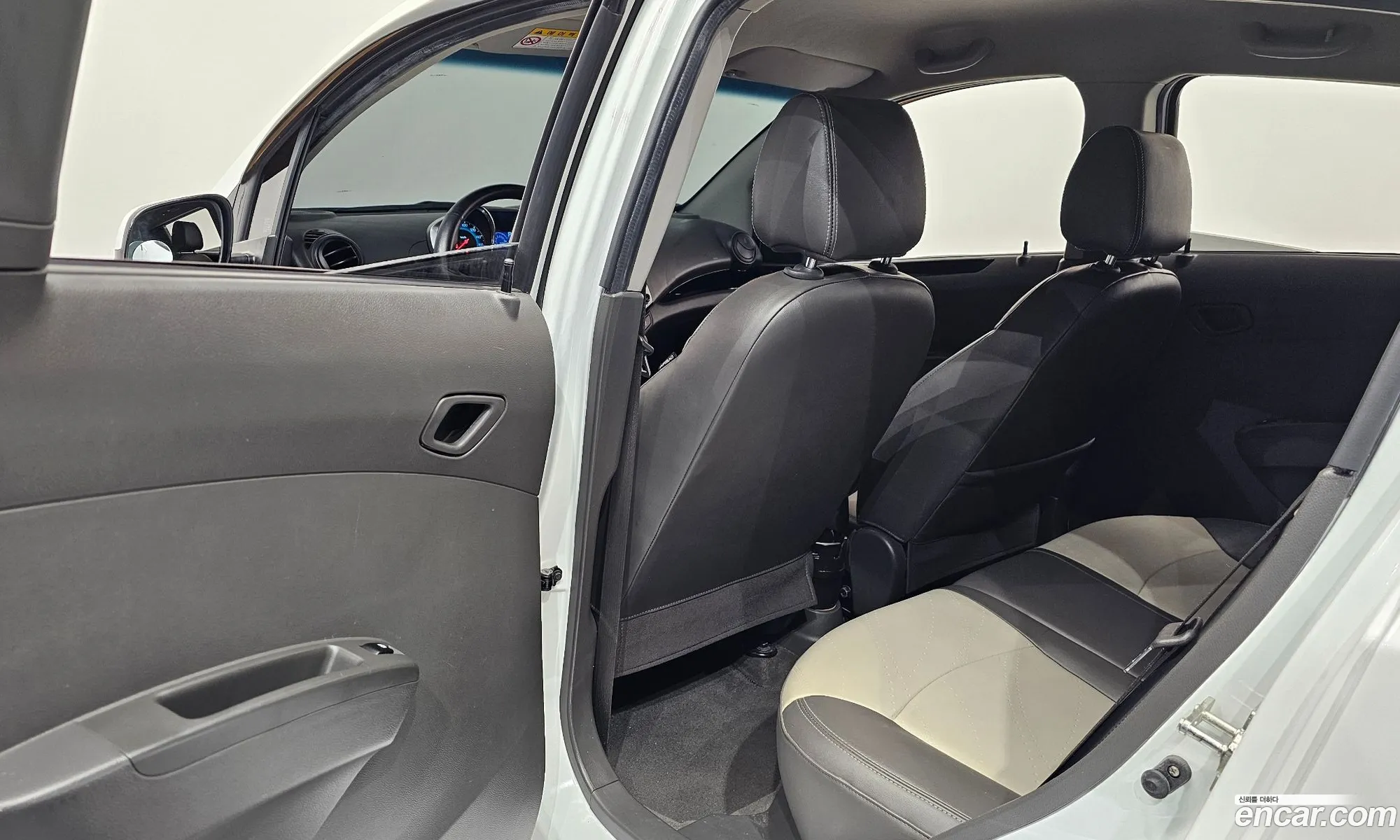 Chevrolet (GM Daewoo) Spark 2015 — 17