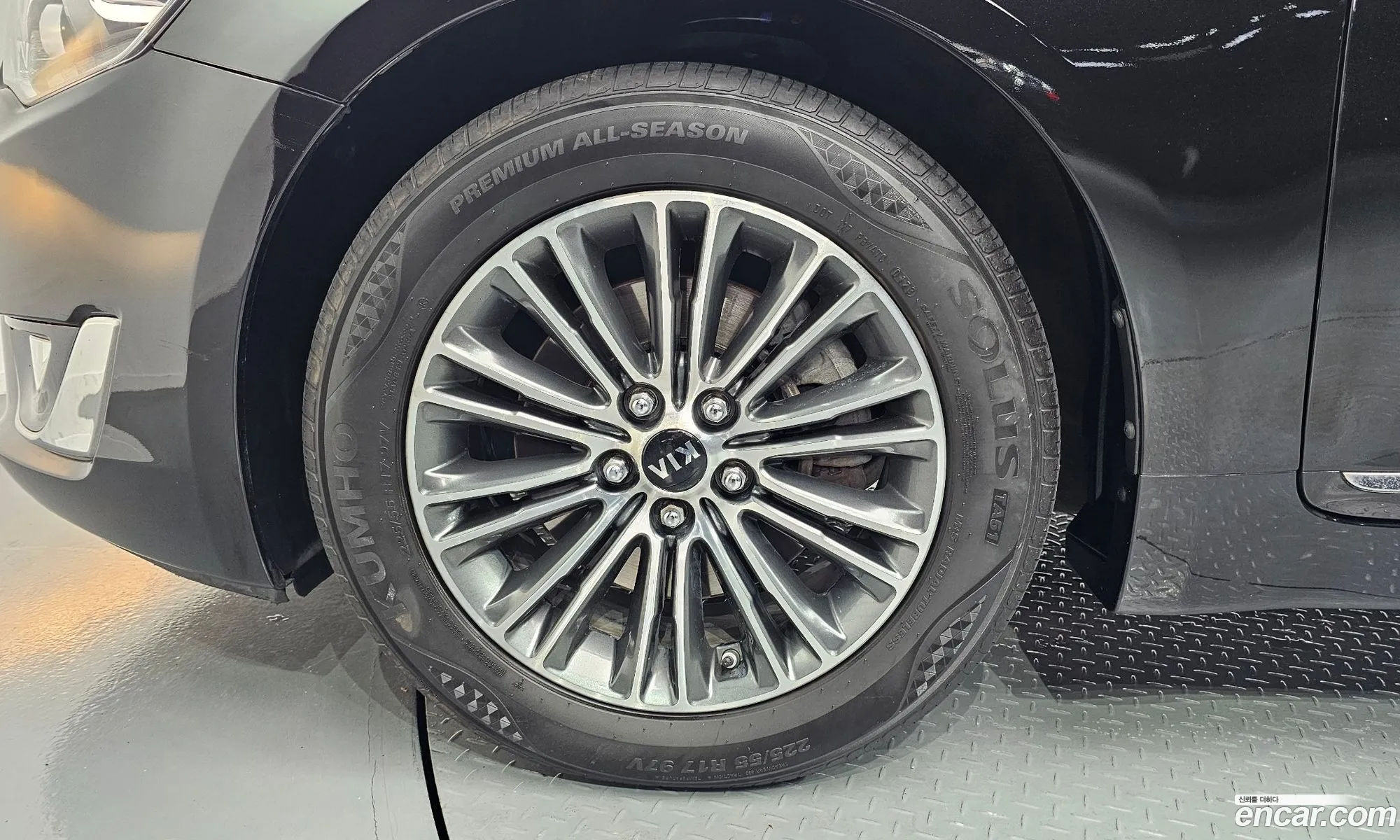 Kia K7 2015 — 24