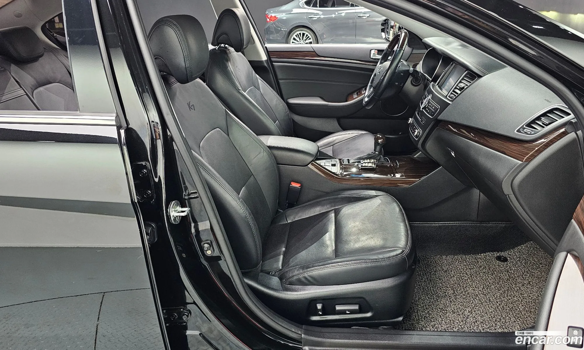Kia K7 2015 — 27