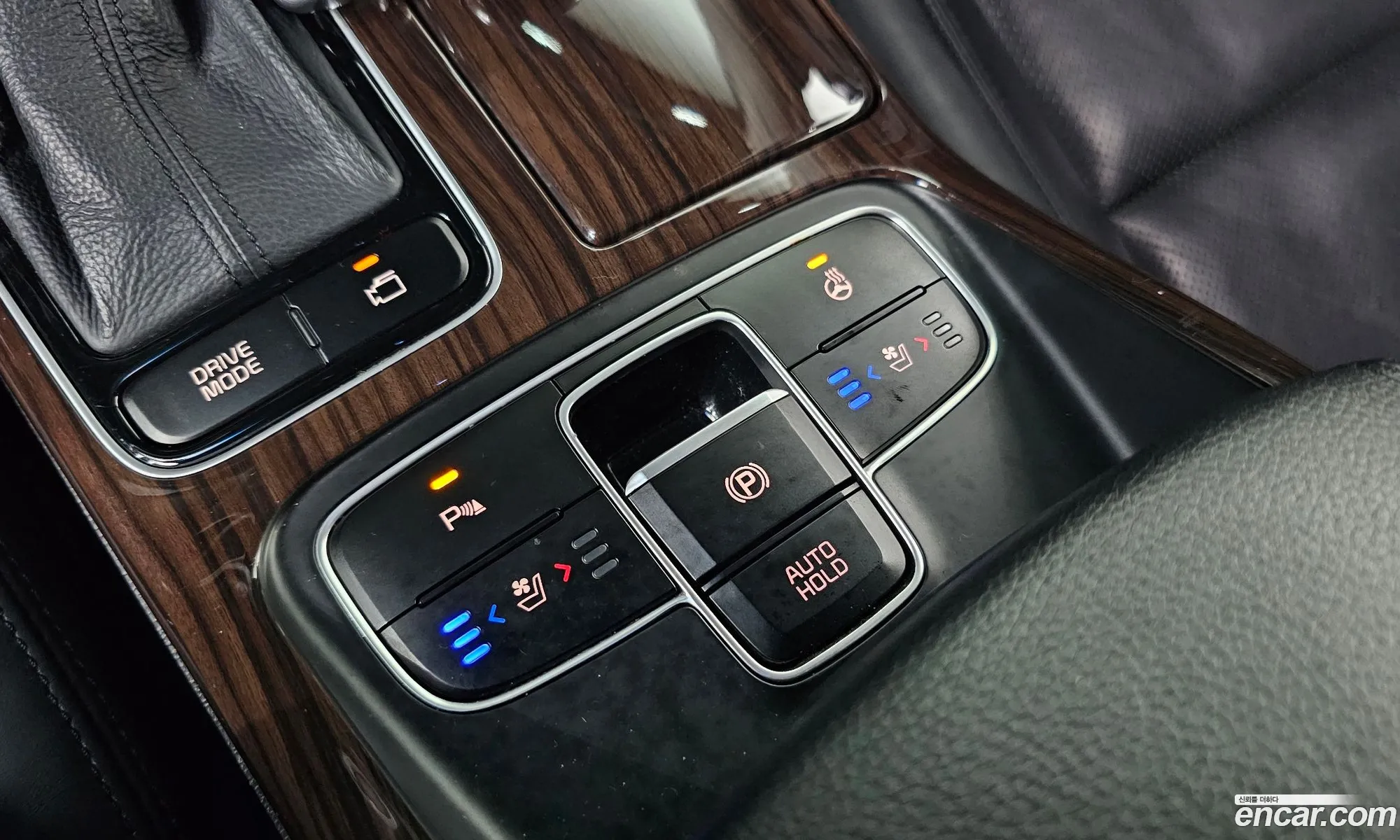 Kia K7 2015 — 18