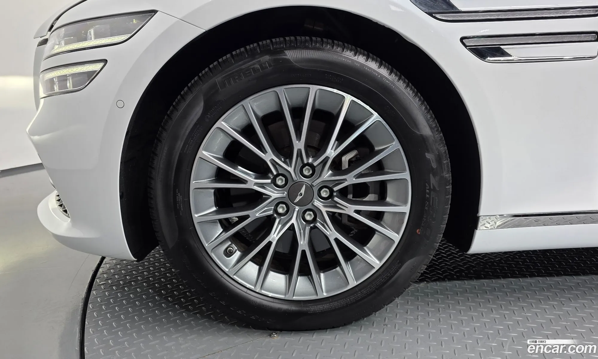 Genesis G80 2023 KMTGB41CBRU219294 — 16