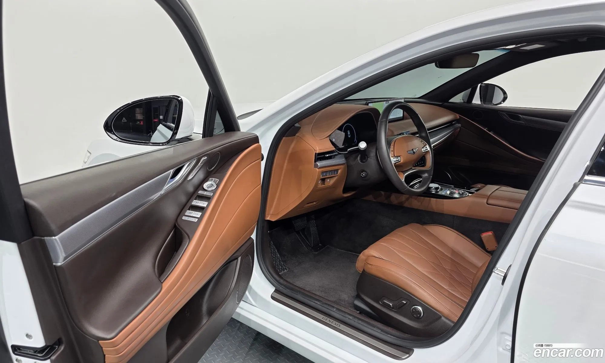 Genesis G80 2023 KMTGB41CBRU219294 — 11