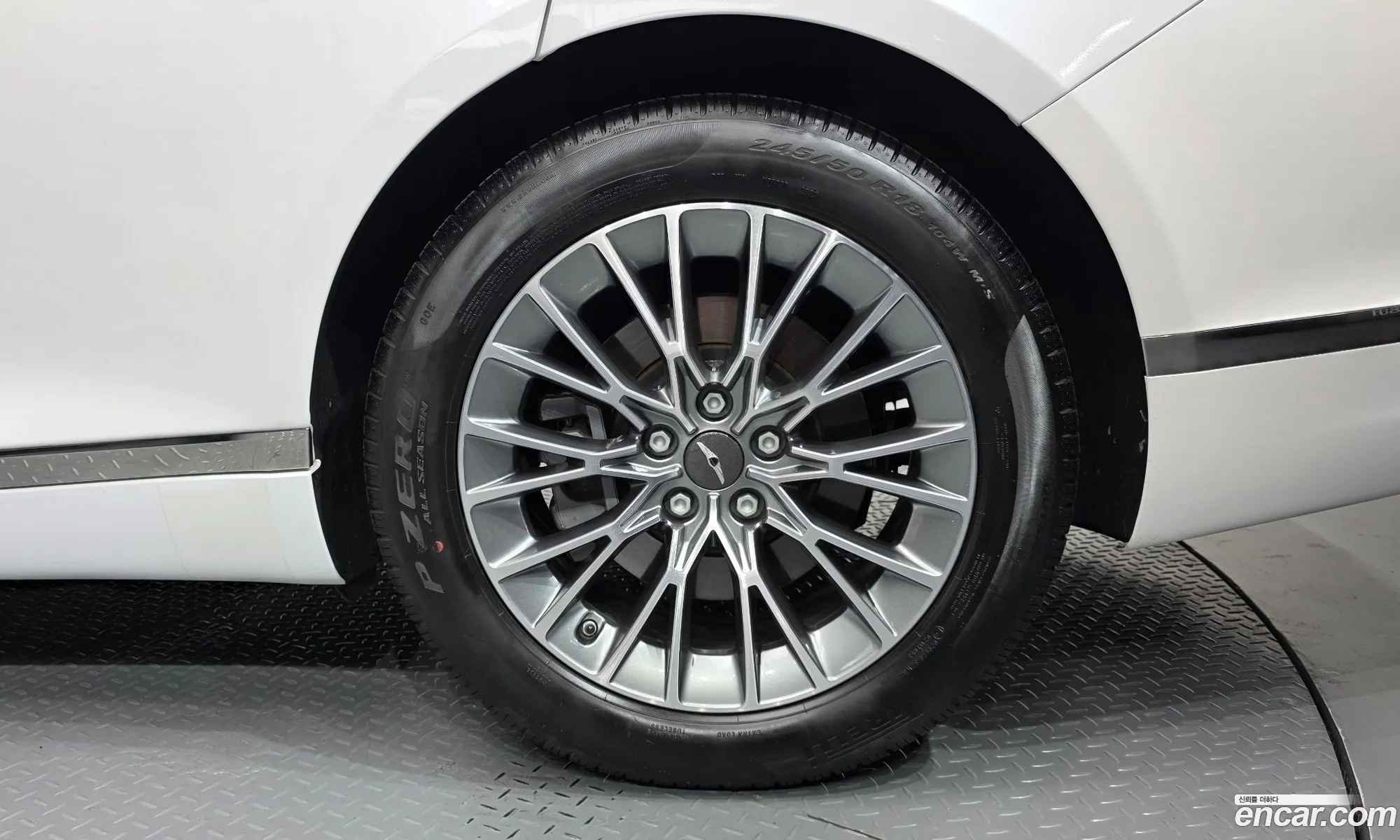 Genesis G80 2023 KMTGB41CBRU219294 — 6