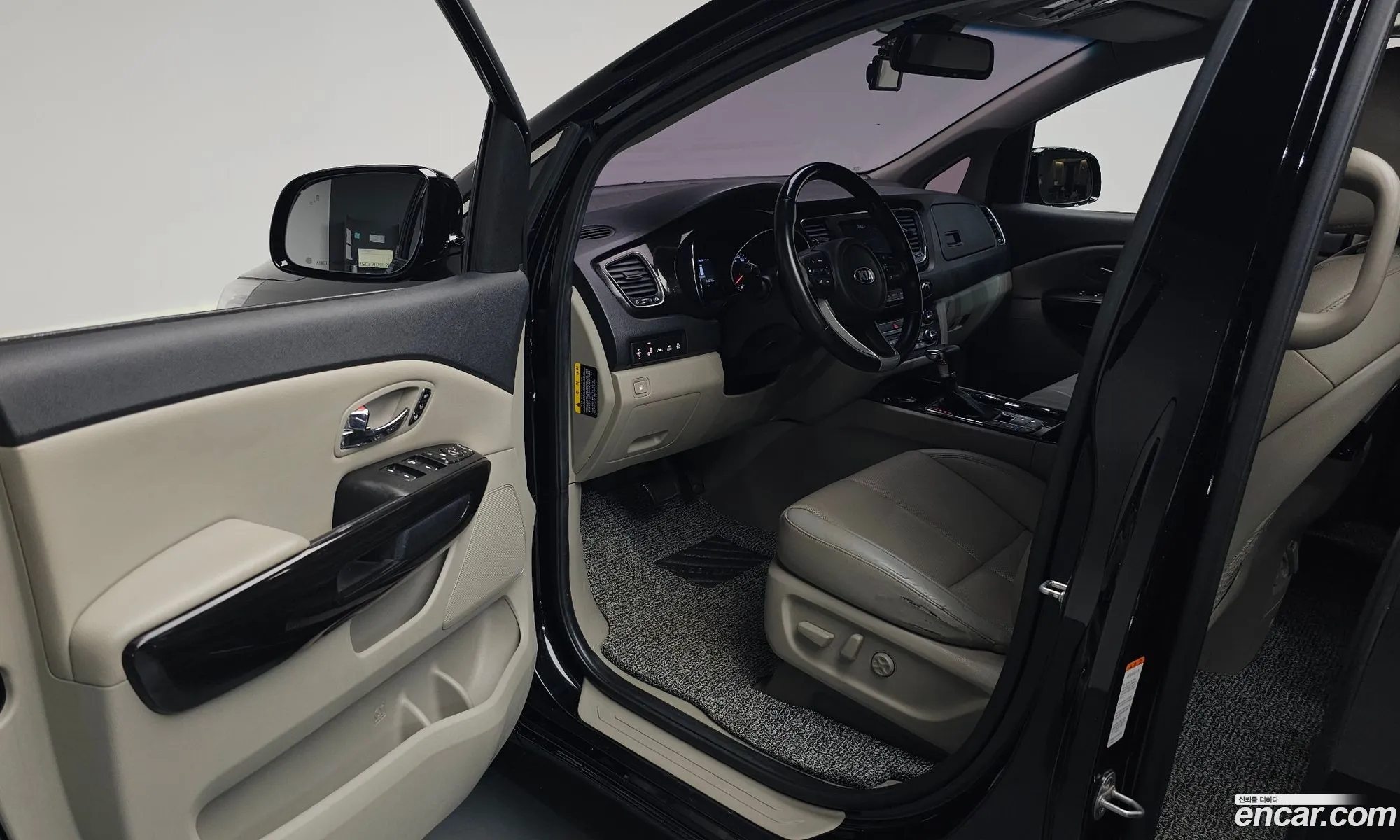 Kia Carnival 2018 KNAME81ABKS478695 — 7