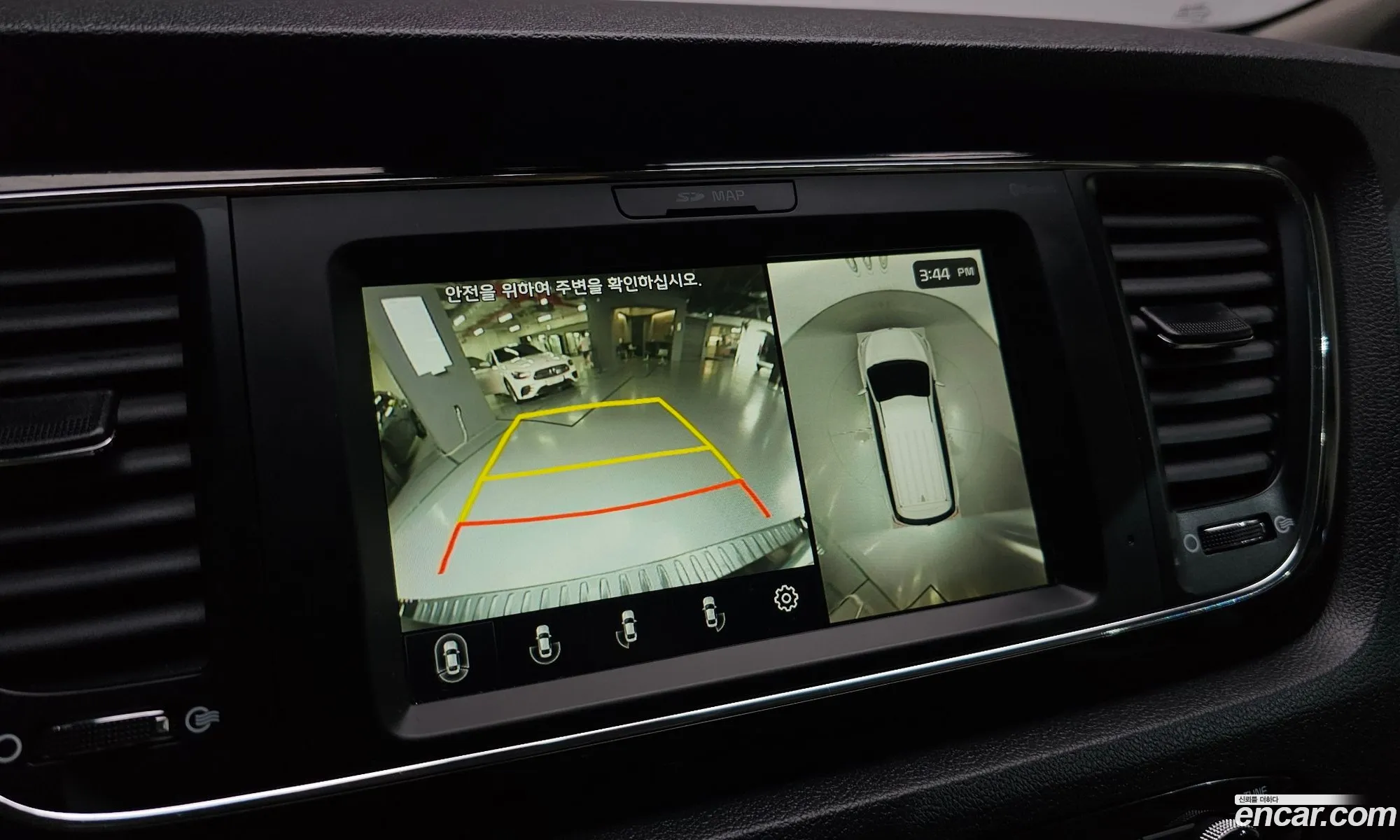Kia Carnival 2018 KNAME81ABKS478695 — 32