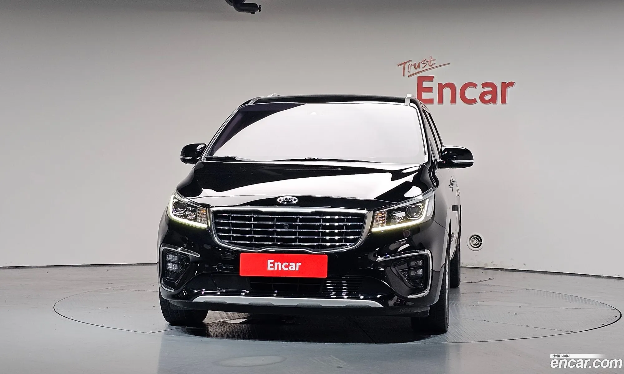 Kia Carnival 2018 KNAME81ABKS478695 — 17