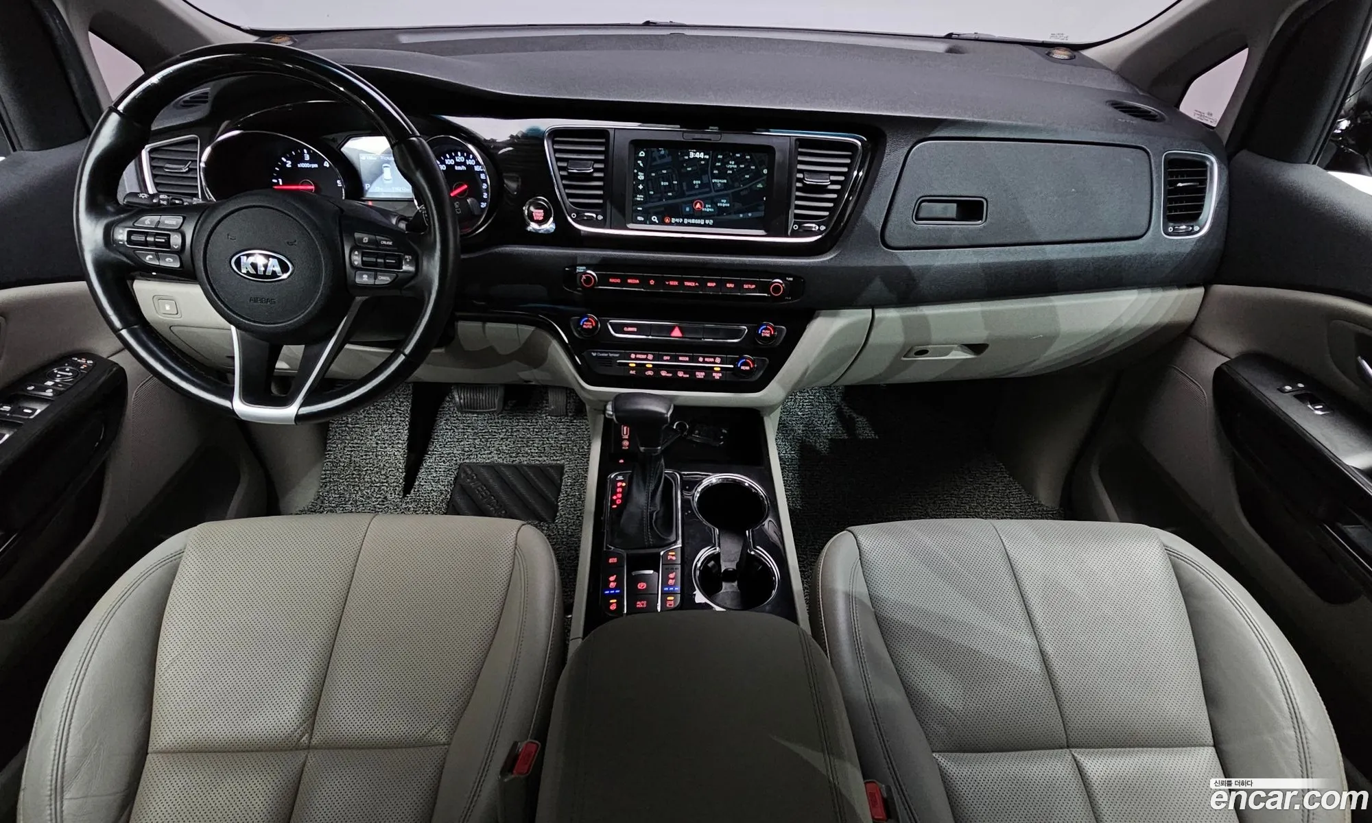 Kia Carnival 2018 KNAME81ABKS478695 — 16