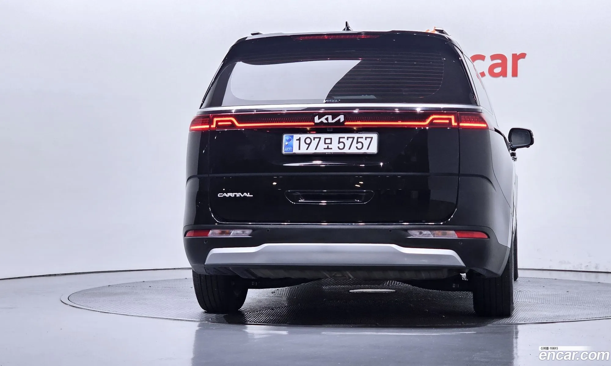 Kia Carnival 2023 — 22