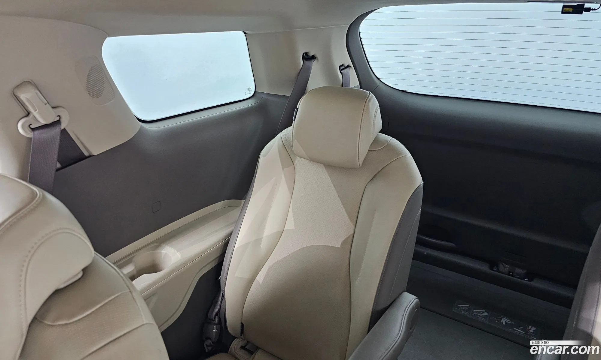 Kia Carnival 2023 — 11