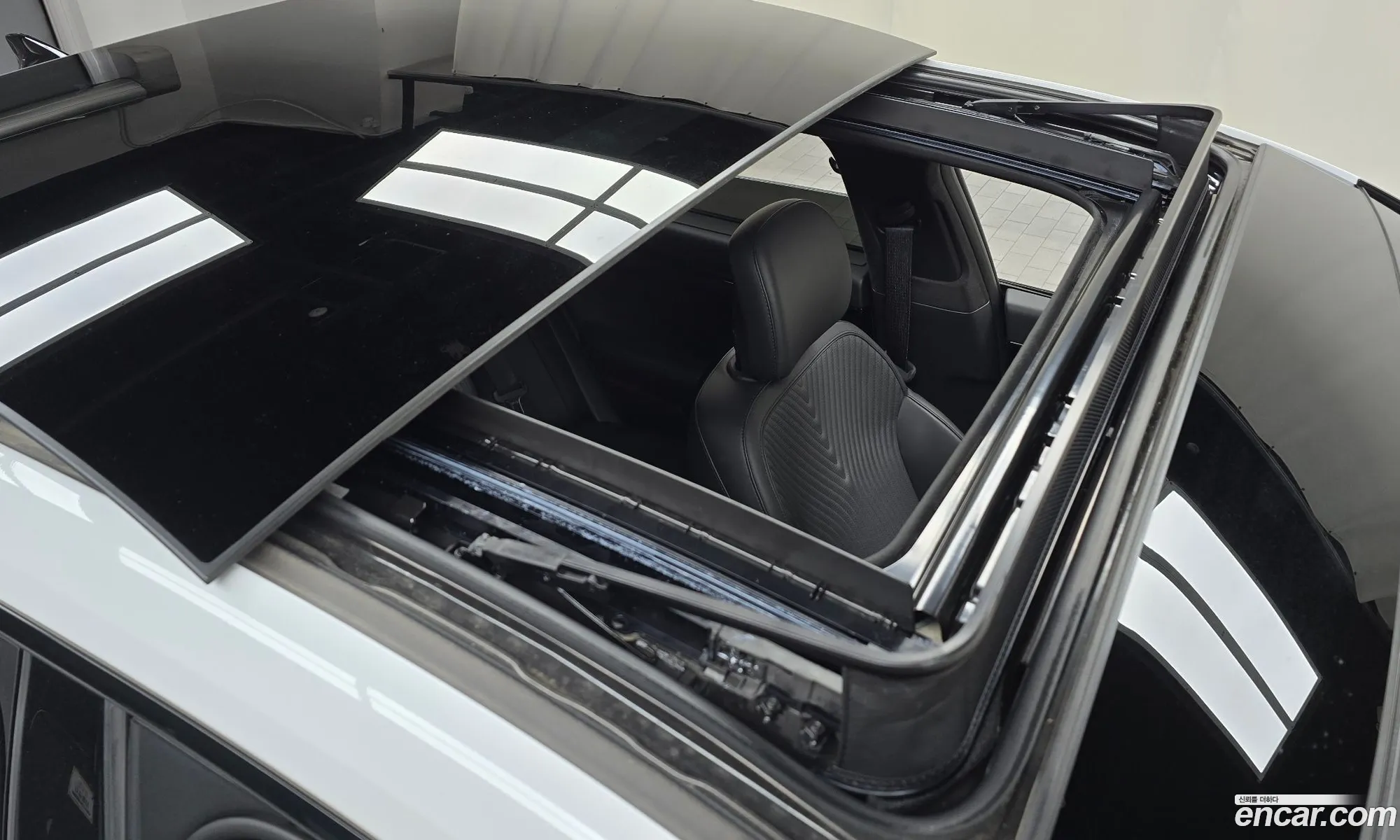 Hyundai Grandeur Hybrid 2023 — 4