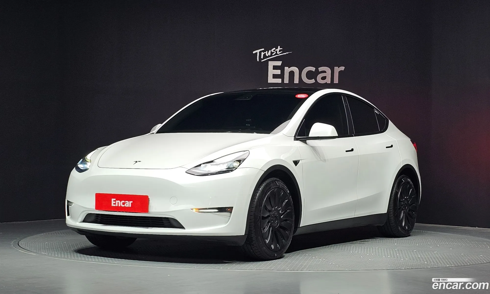 Tesla Model Y 2021 — 4