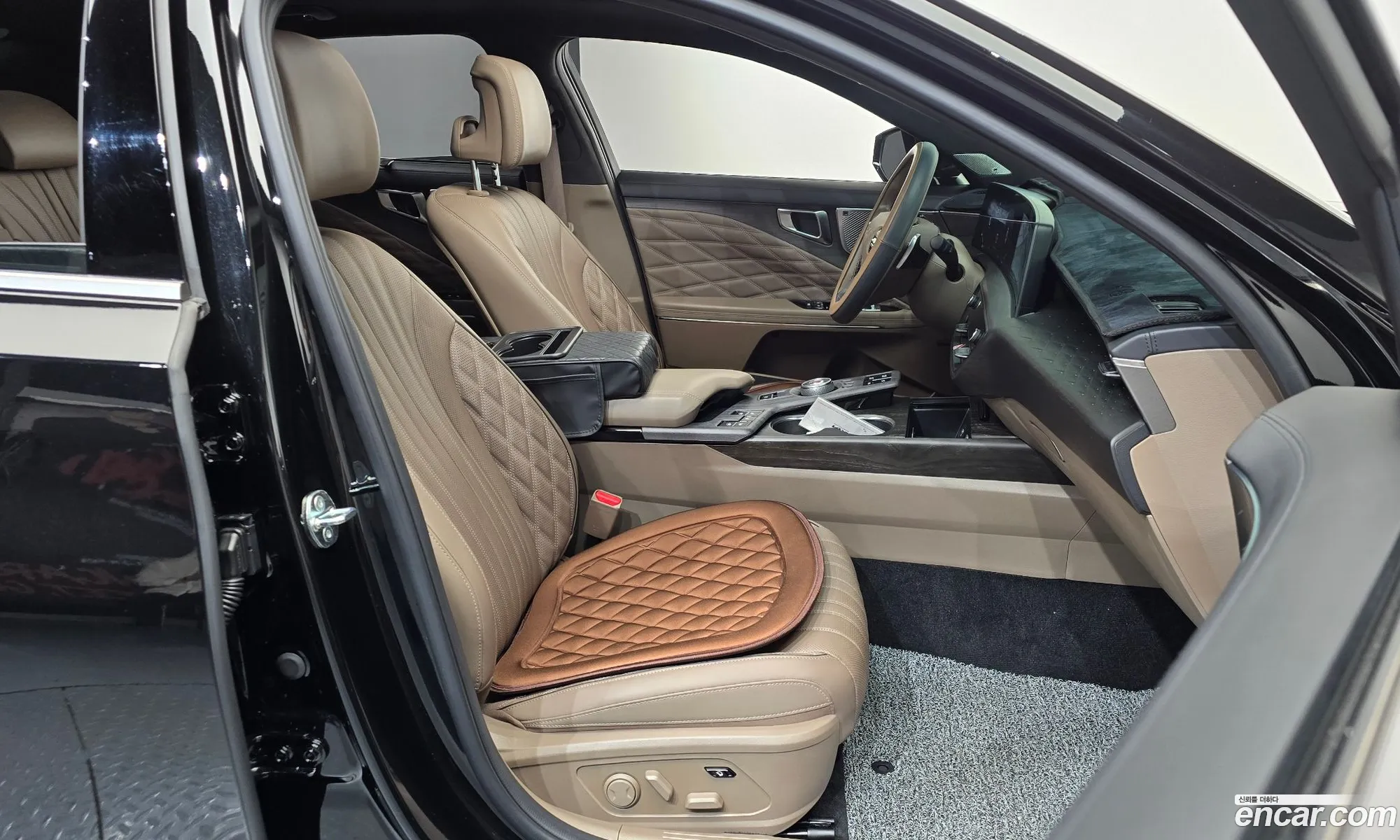 Kia K8 2024 — 19