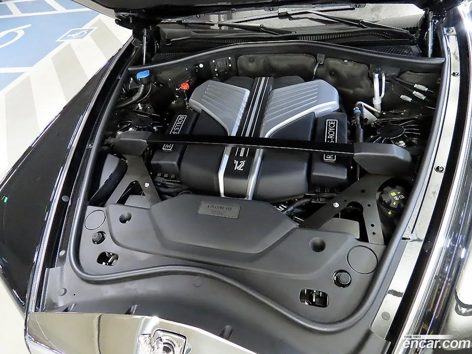 Rolls-Royce Phantom 2024 — 15